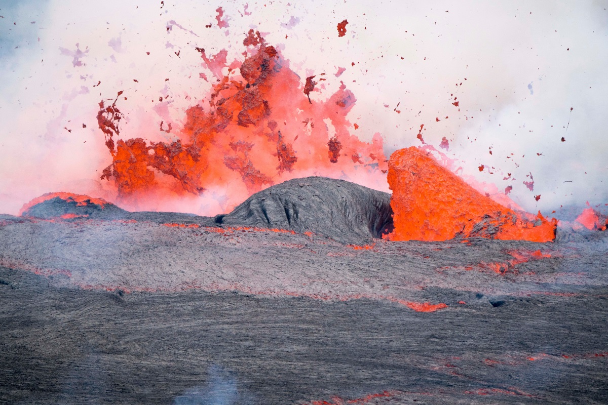 Mount Nyiragongo Volcanic Eruption Causes Panic